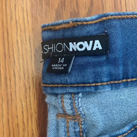 Fashion Nova Bundle - Picture 2 of 3